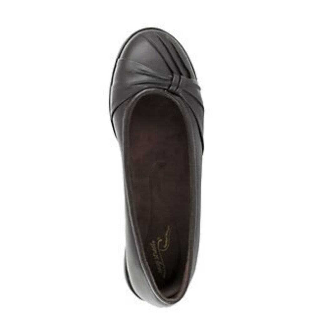 EASY STREET Comfort Wove brown flats NWOT
